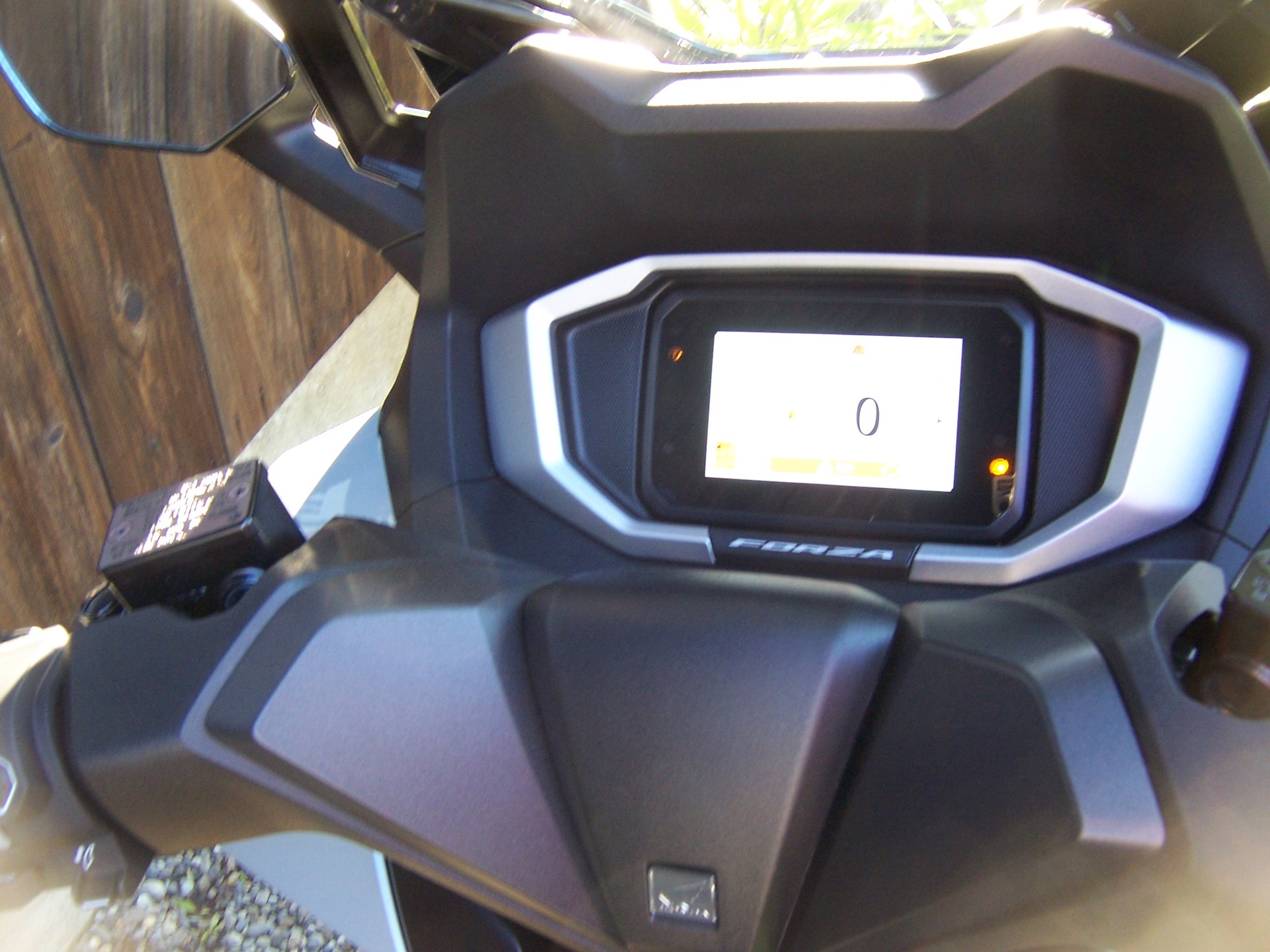 HONDA NSS 350 Smart Top Box-image-12
