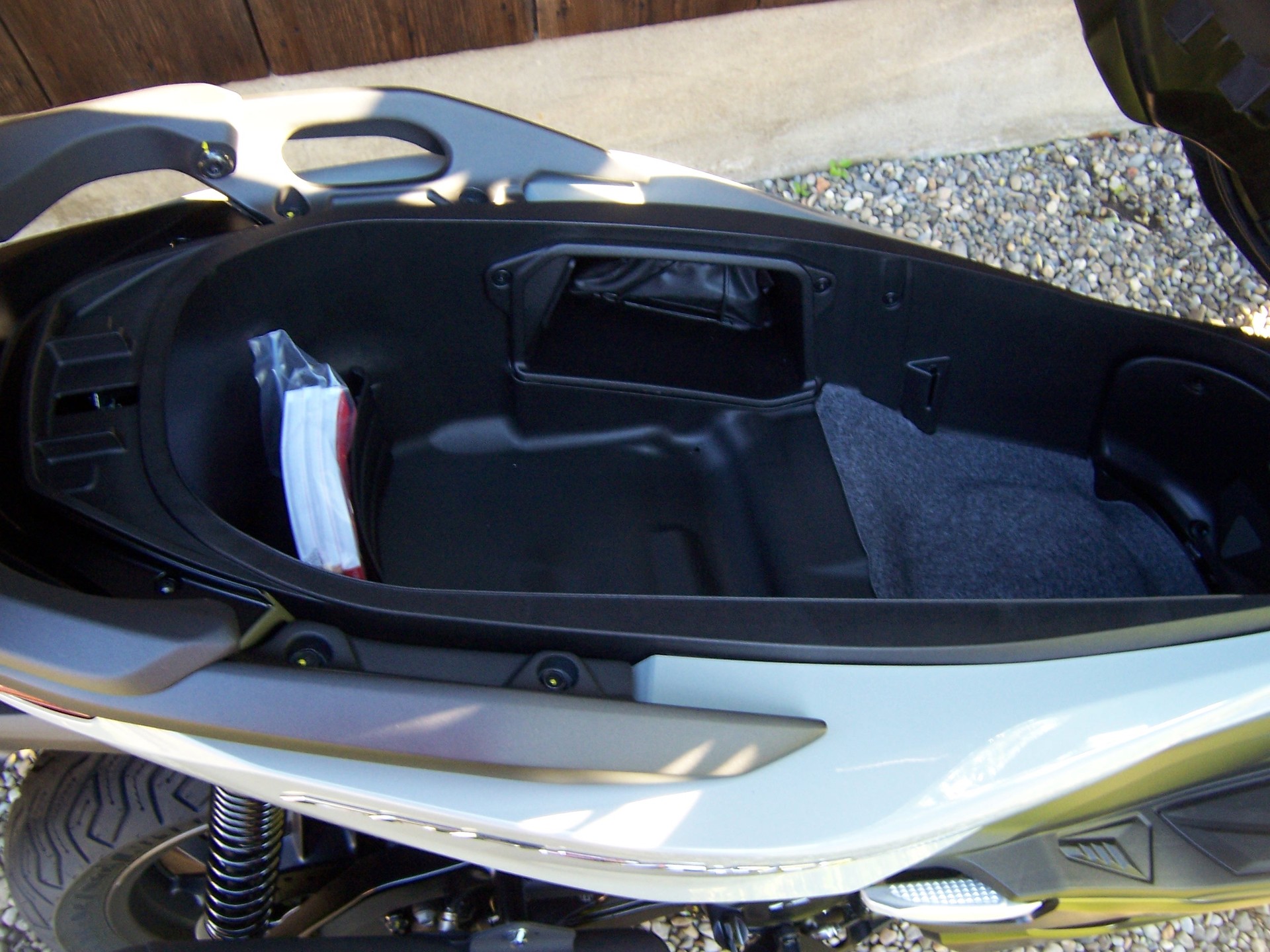 HONDA NSS 350 Smart Top Box-image-6