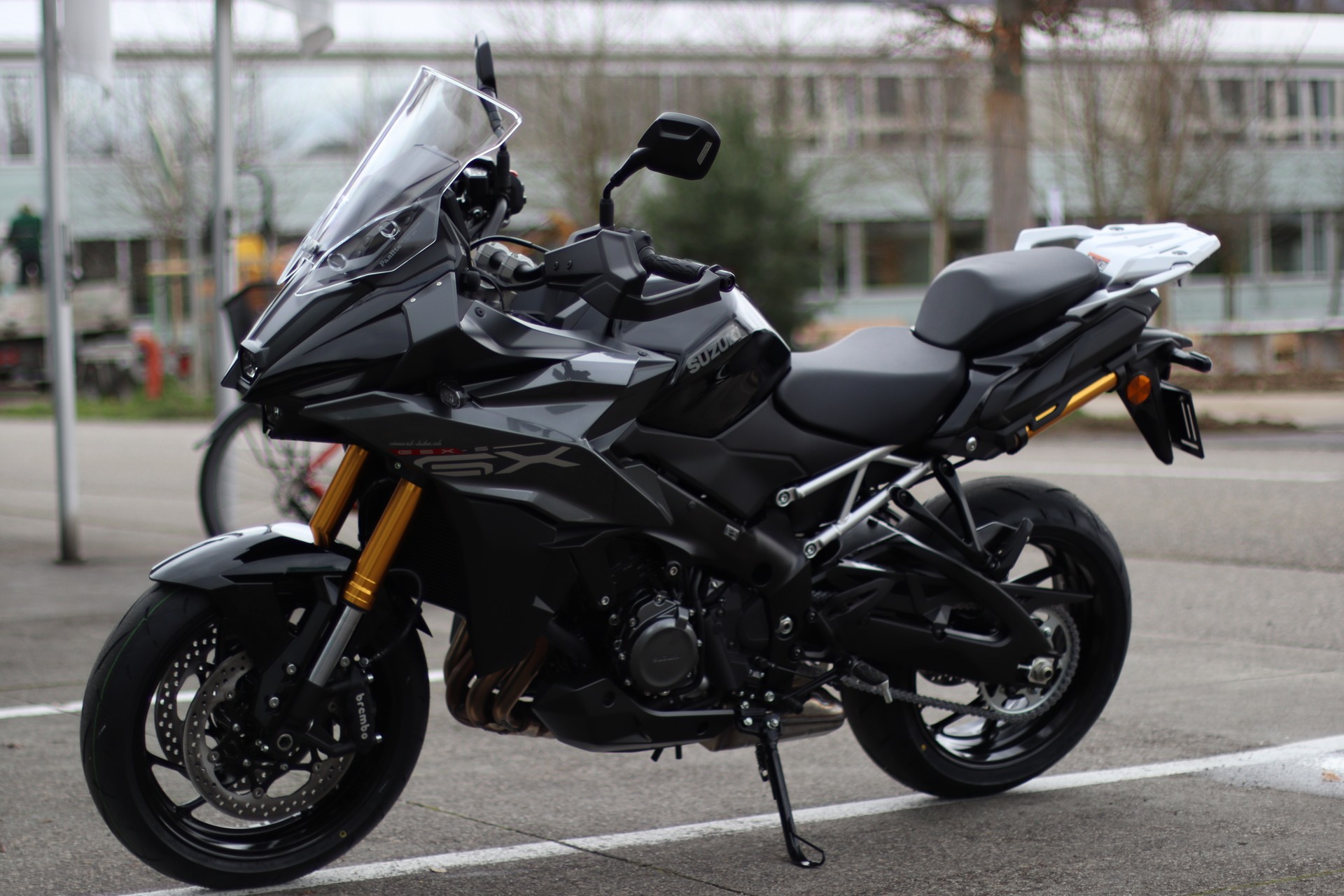 SUZUKI GSX-S1000GX-image-4