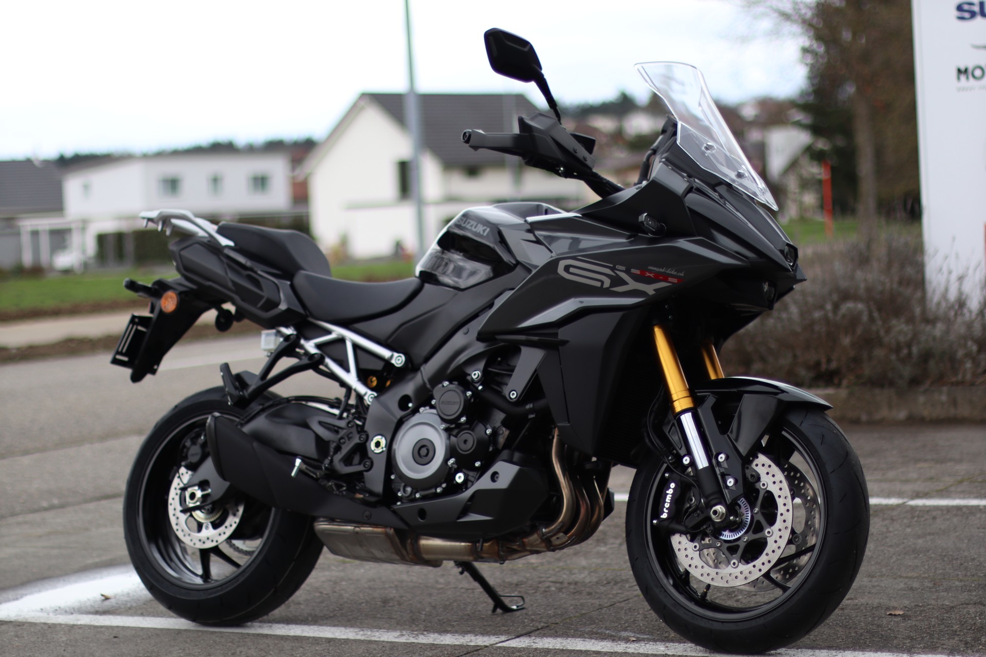 SUZUKI GSX-S1000GX-image-1