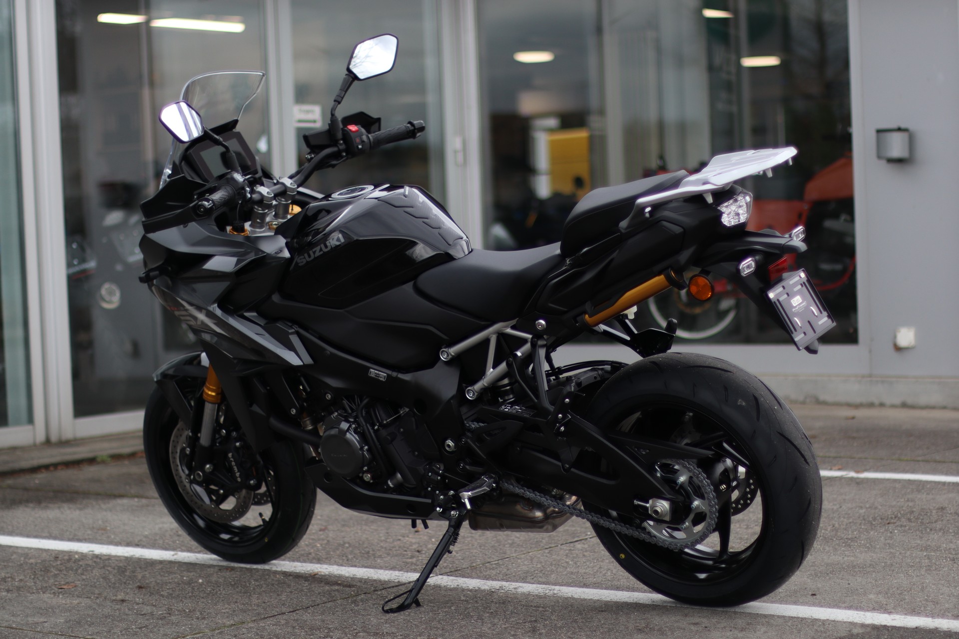 SUZUKI GSX-S1000GX-image-5