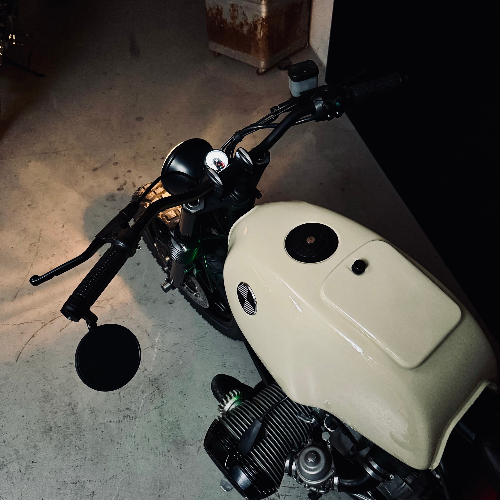 BMW R 80-showroom-element-2
