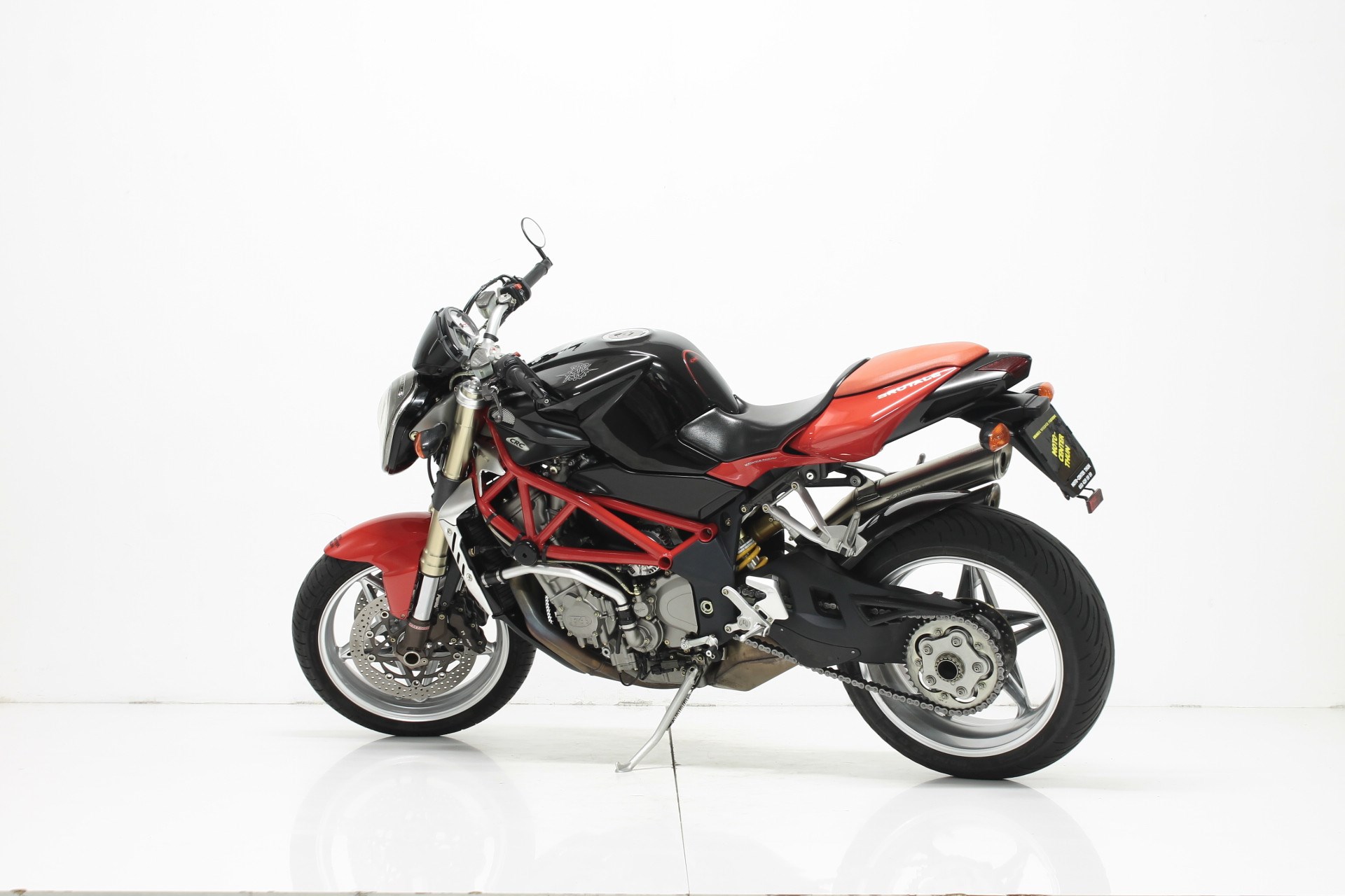 MV AGUSTA B4 Brutale 910-showroom-element-1