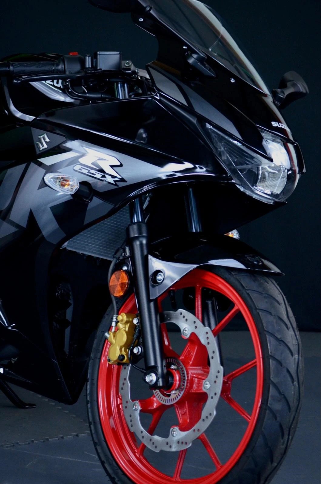 SUZUKI GSX-R 125-image-5