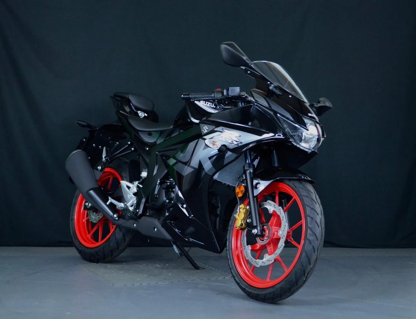 SUZUKI GSX-R 125-image-0