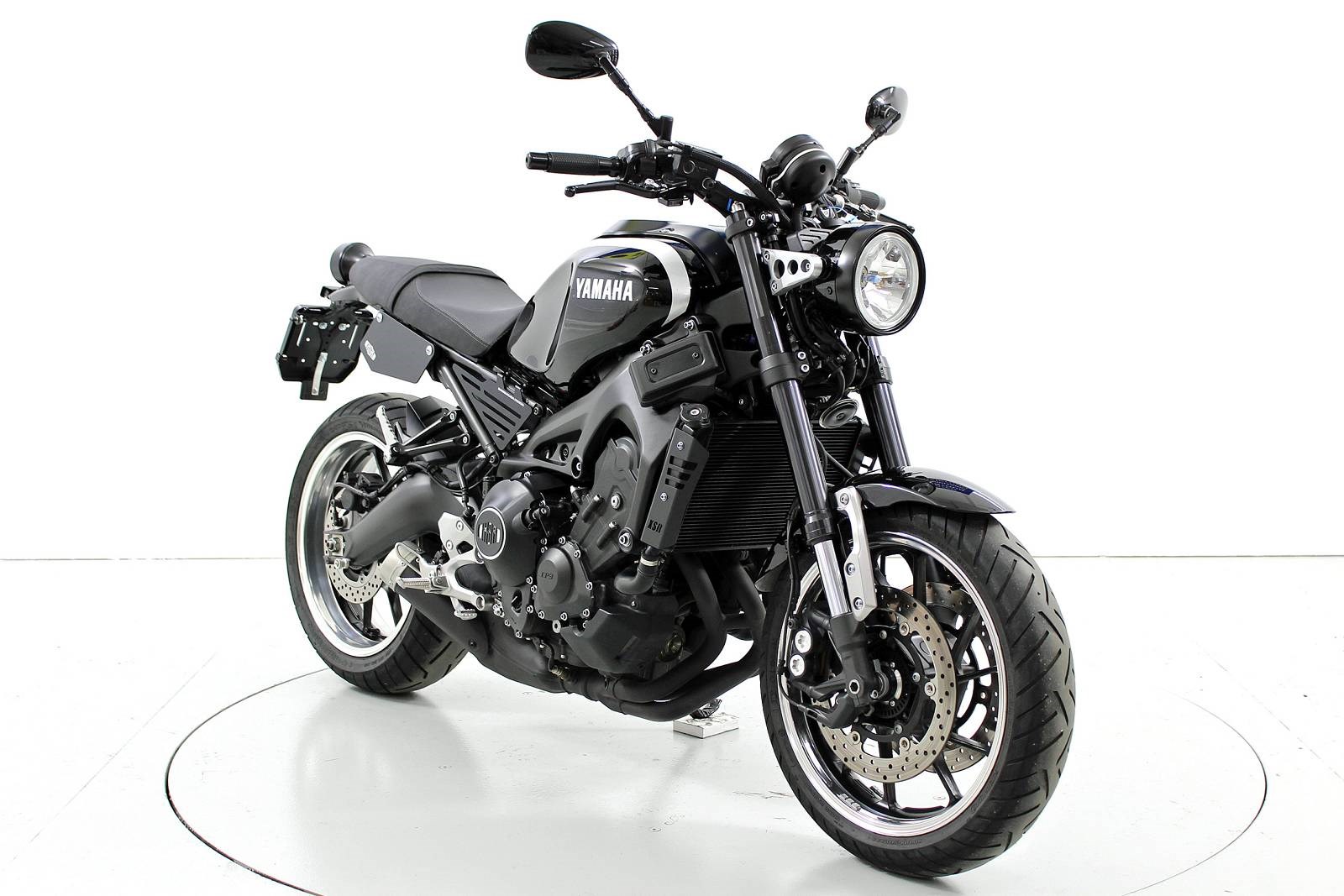 YAMAHA XSR 900 ABS-image-1