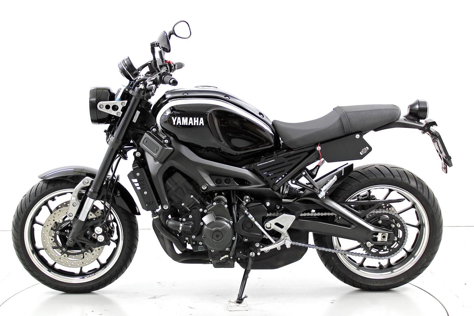 YAMAHA XSR 900 ABS-image-4