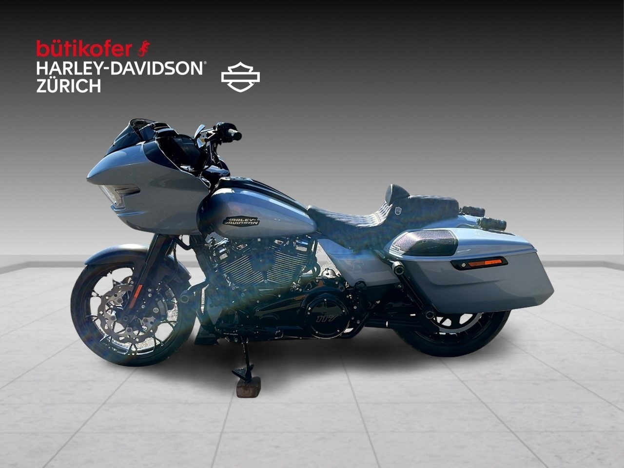 HARLEY-DAVIDSON FLTRX Road Glide Black Finish 117-showroom-element-3