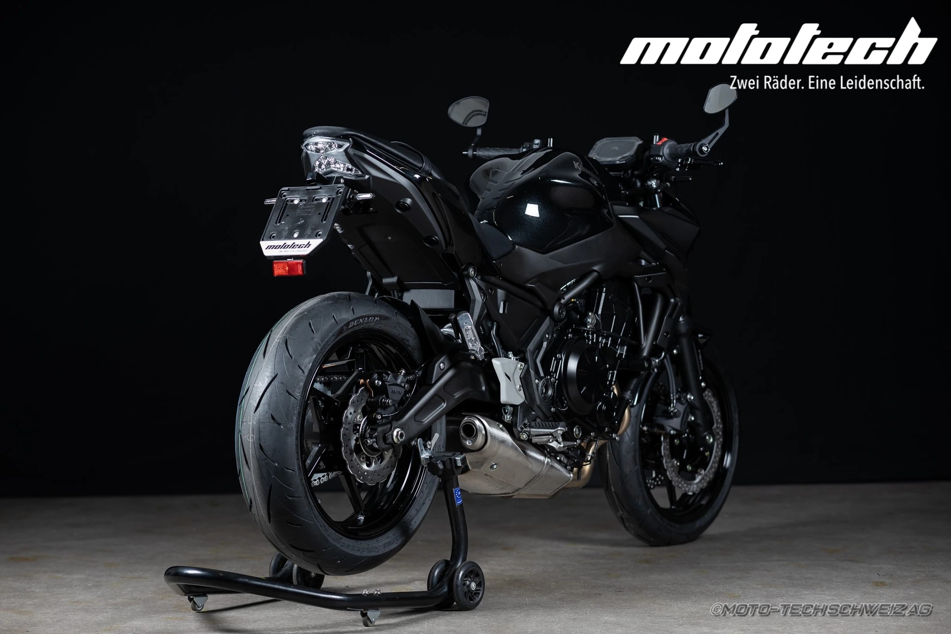 KAWASAKI Z 650 MY24 BLACK EDITION (35/50kW) STAGE 1-showroom-element-2
