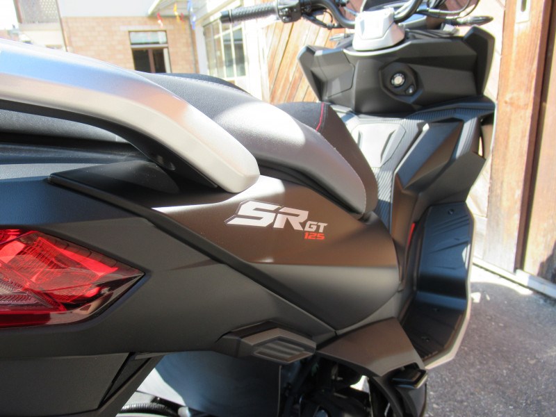 APRILIA SR GT Sport 125 CBS-image-4