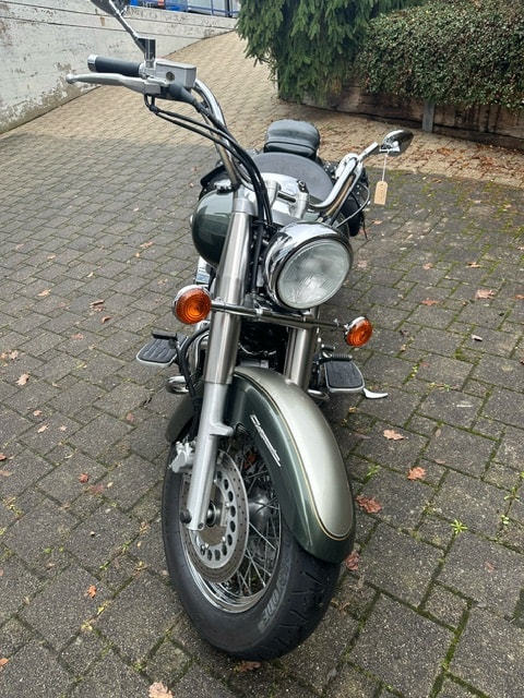 YAMAHA XVS 1100 A Drag Star Classic-showroom-element-1