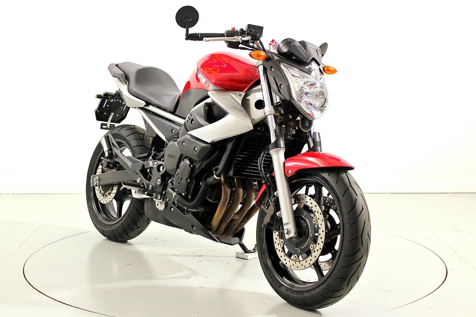 YAMAHA XJ6NA ABS-showroom-element-1