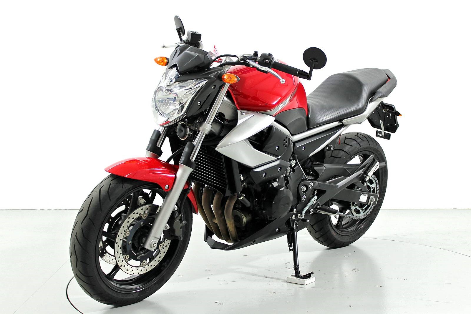 YAMAHA XJ6NA ABS-showroom-element-2