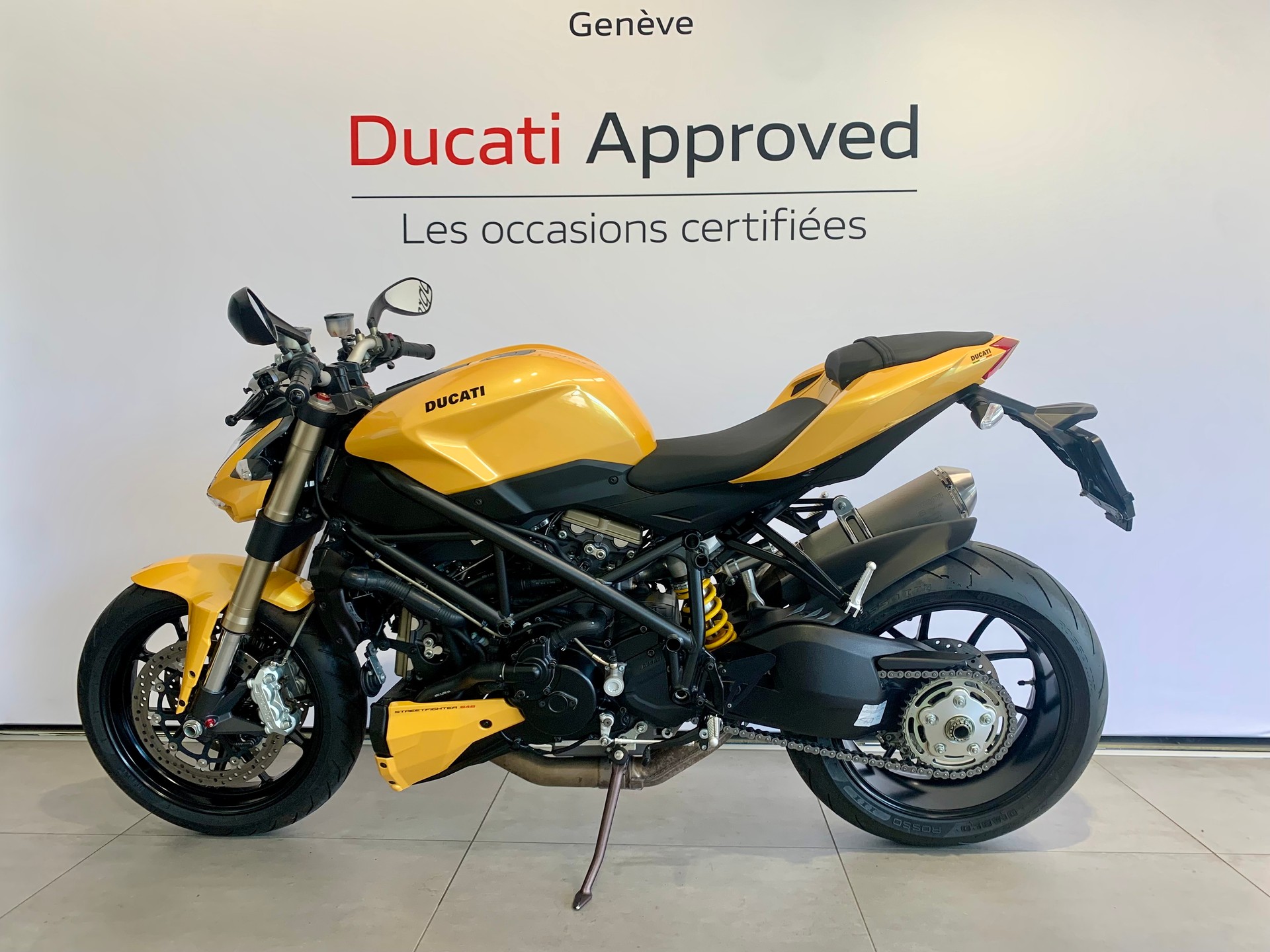 DUCATI Streetfighter 848-showroom-element-1