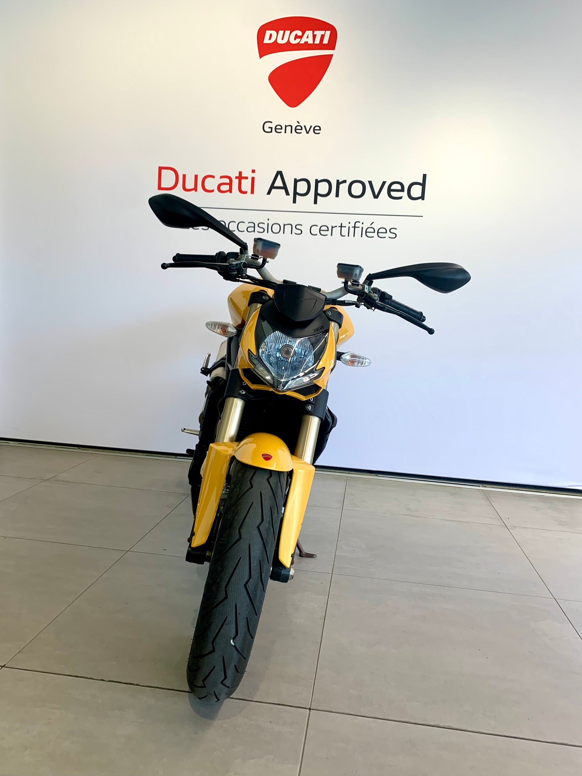 DUCATI Streetfighter 848-showroom-element-2