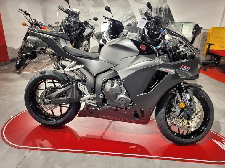 HONDA CBR 600 RR