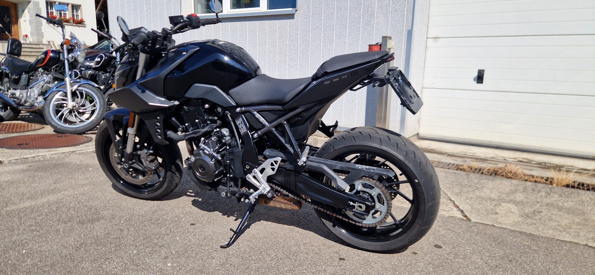 SUZUKI GSX 8 S (35kW)-image-5