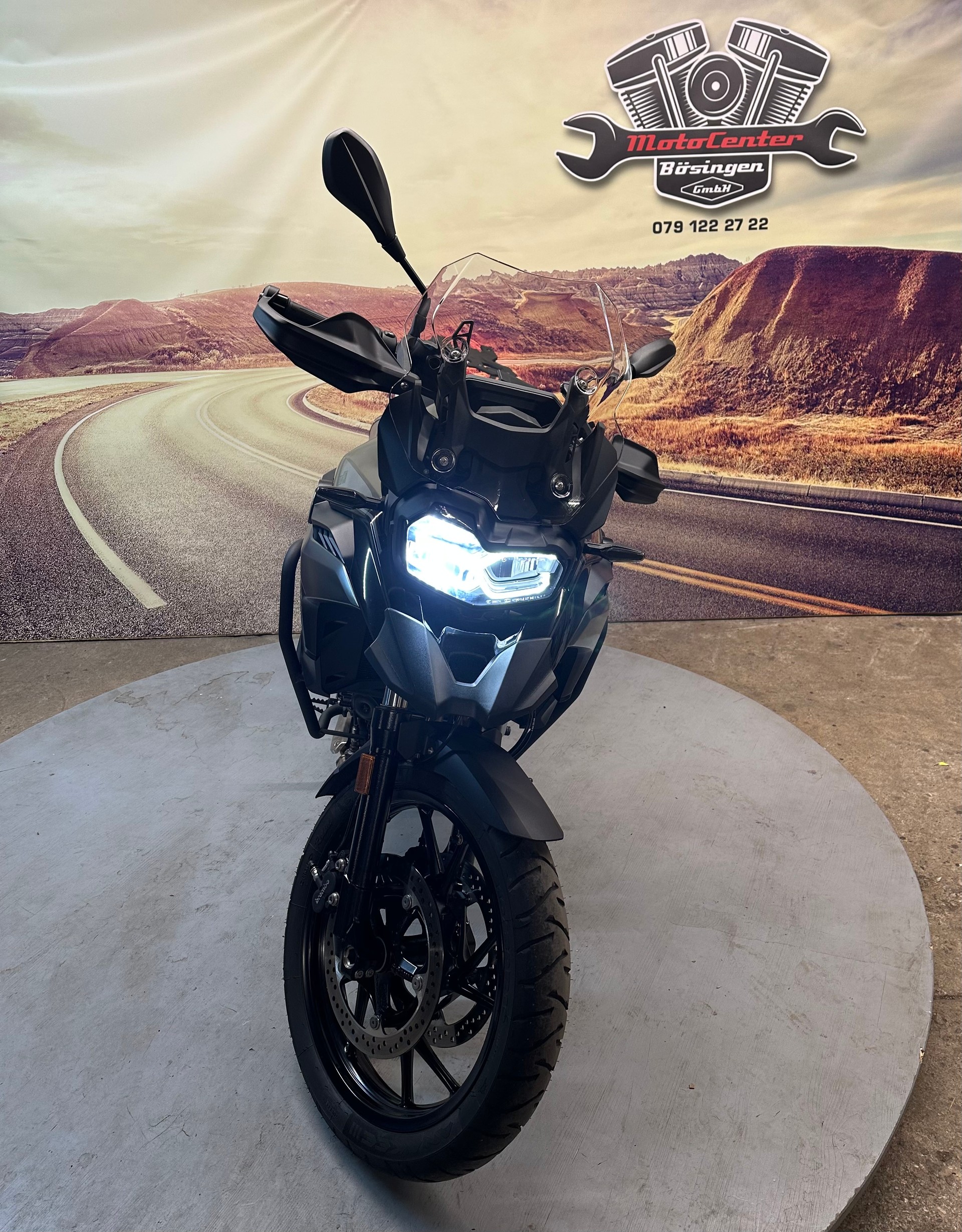 BMW F 750 GS ABS Triple Black tiefe Sitzhöhe 4 J Garantie-showroom-element-2