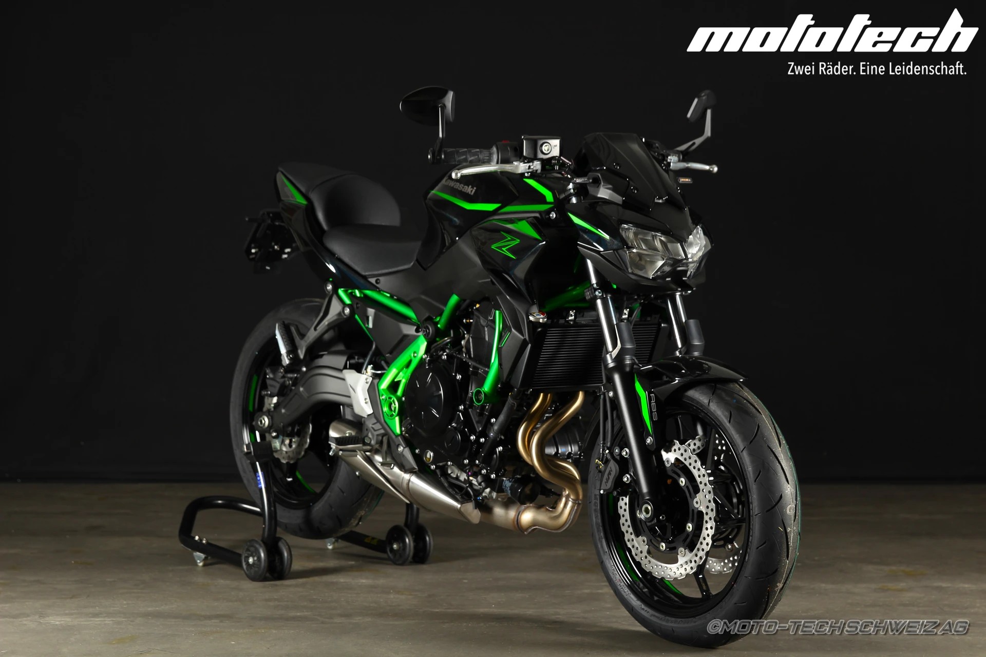 KAWASAKI Z 650 (35kW) STAGE 1-showroom-element-1