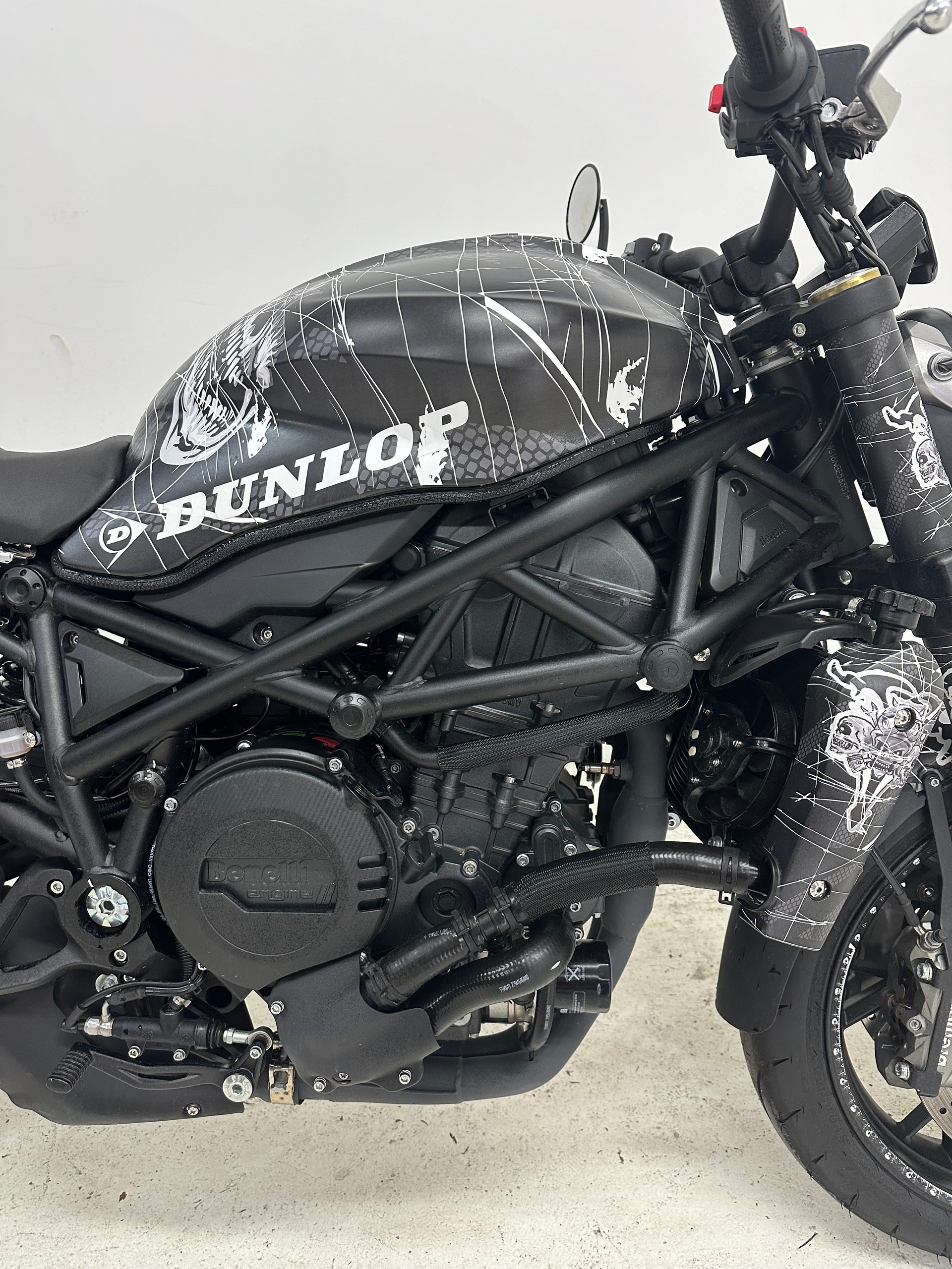 BENELLI 752 S (35 kW)-showroom-element-1