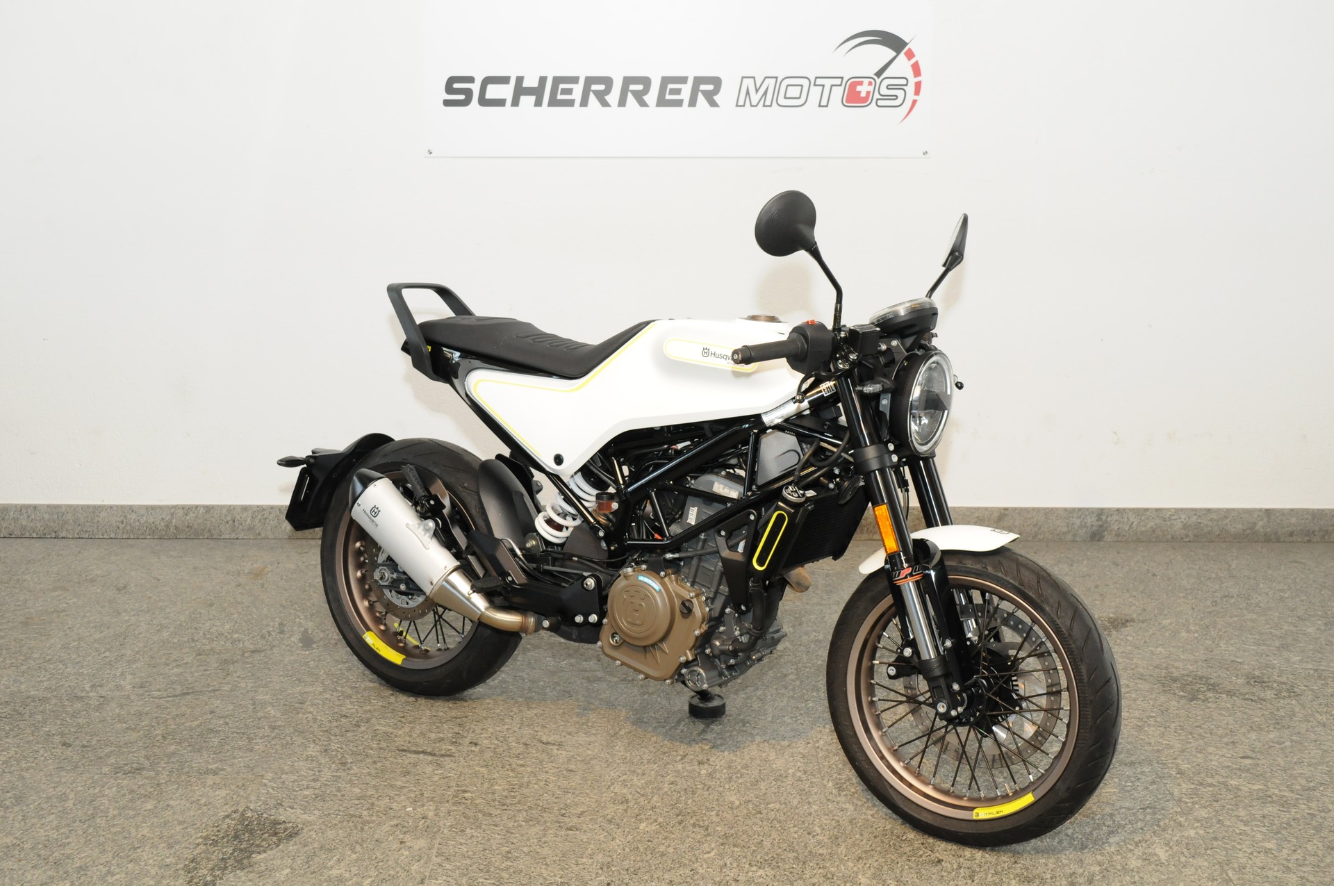 HUSQVARNA Vitpilen 401-showroom-element-1