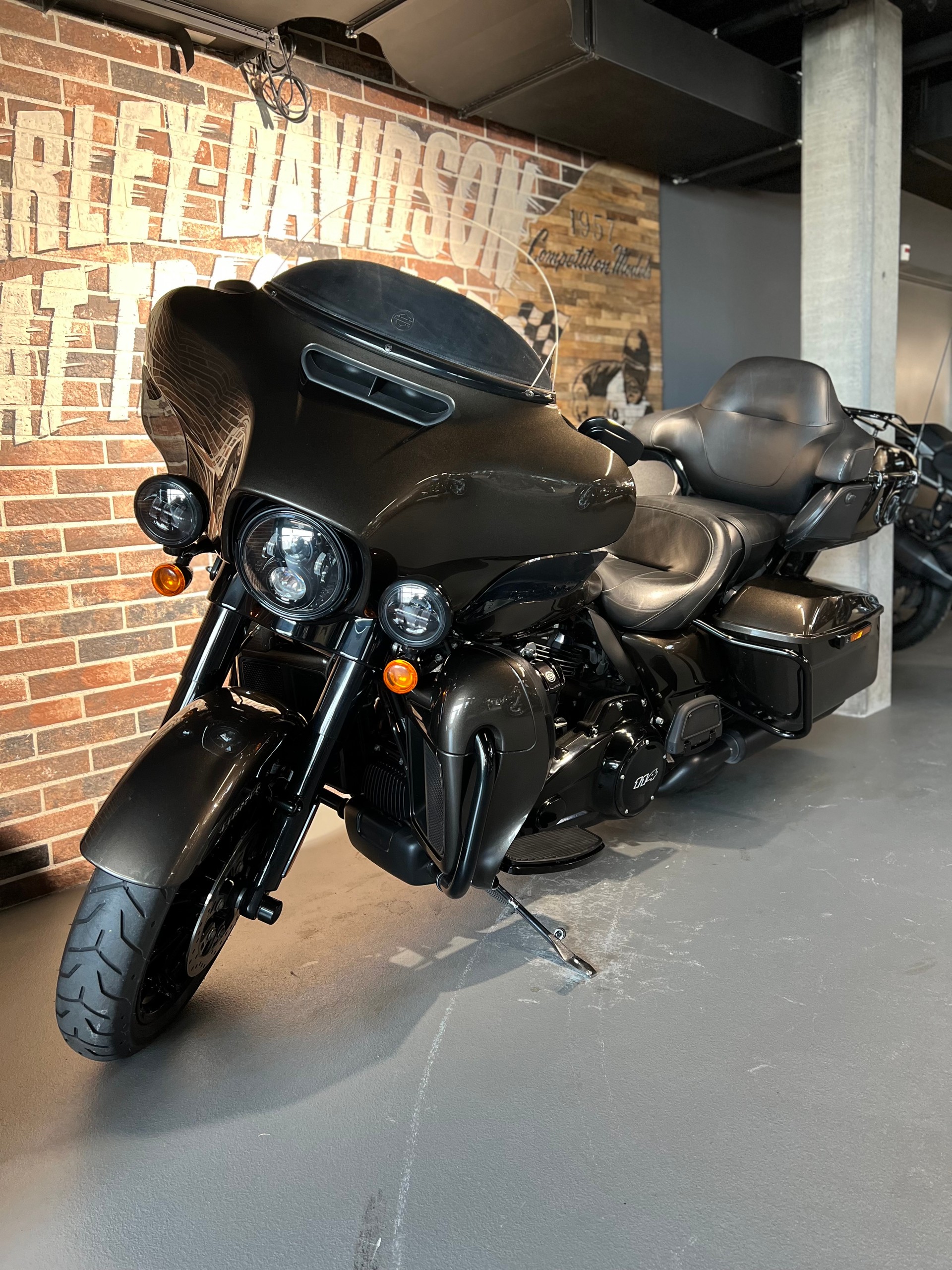 HARLEY-DAVIDSON FLHTK Electra Glide Ultra Limited 114-showroom-element-2