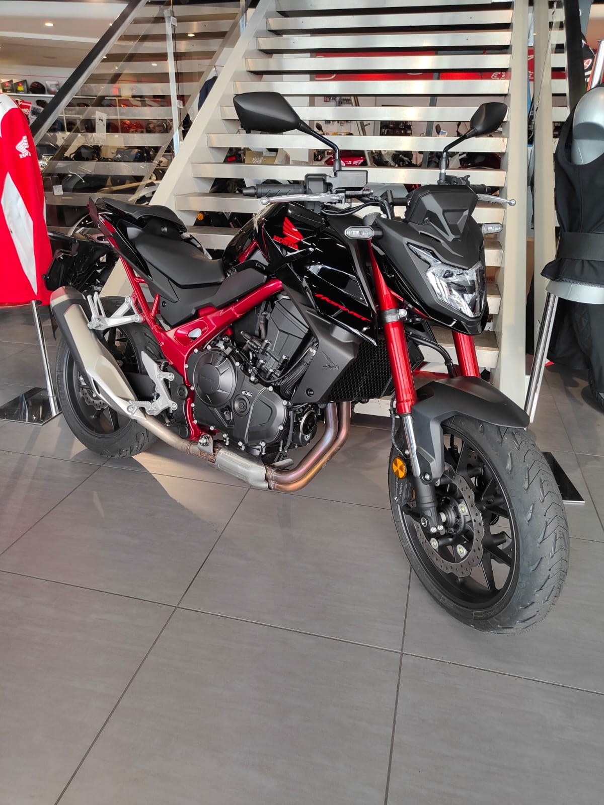HONDA CB 750 Hornet-image-0