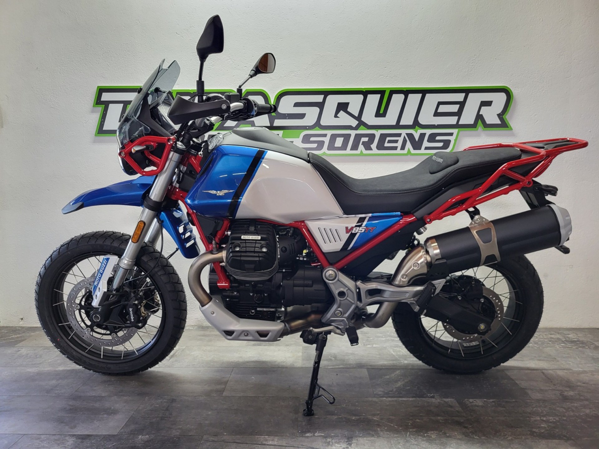 MOTO GUZZI V85 TT Premium Graphics