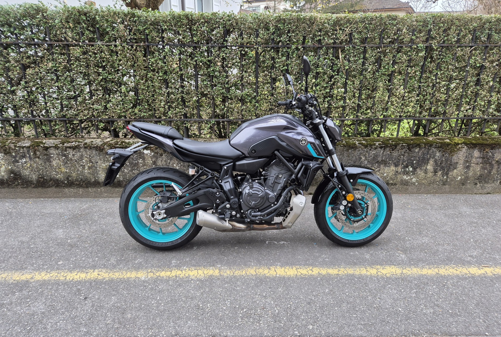YAMAHA MT-07