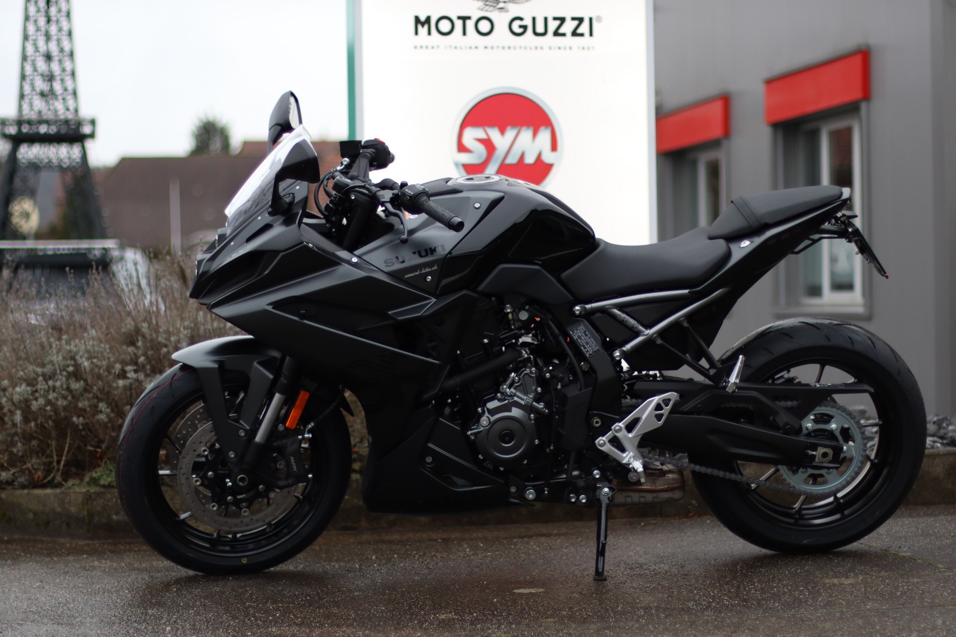 SUZUKI GSX-R 8-image-3