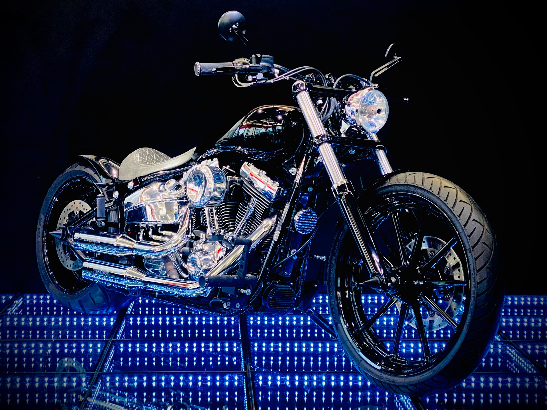 HARLEY-DAVIDSON FXSB Breakout 103 ABS