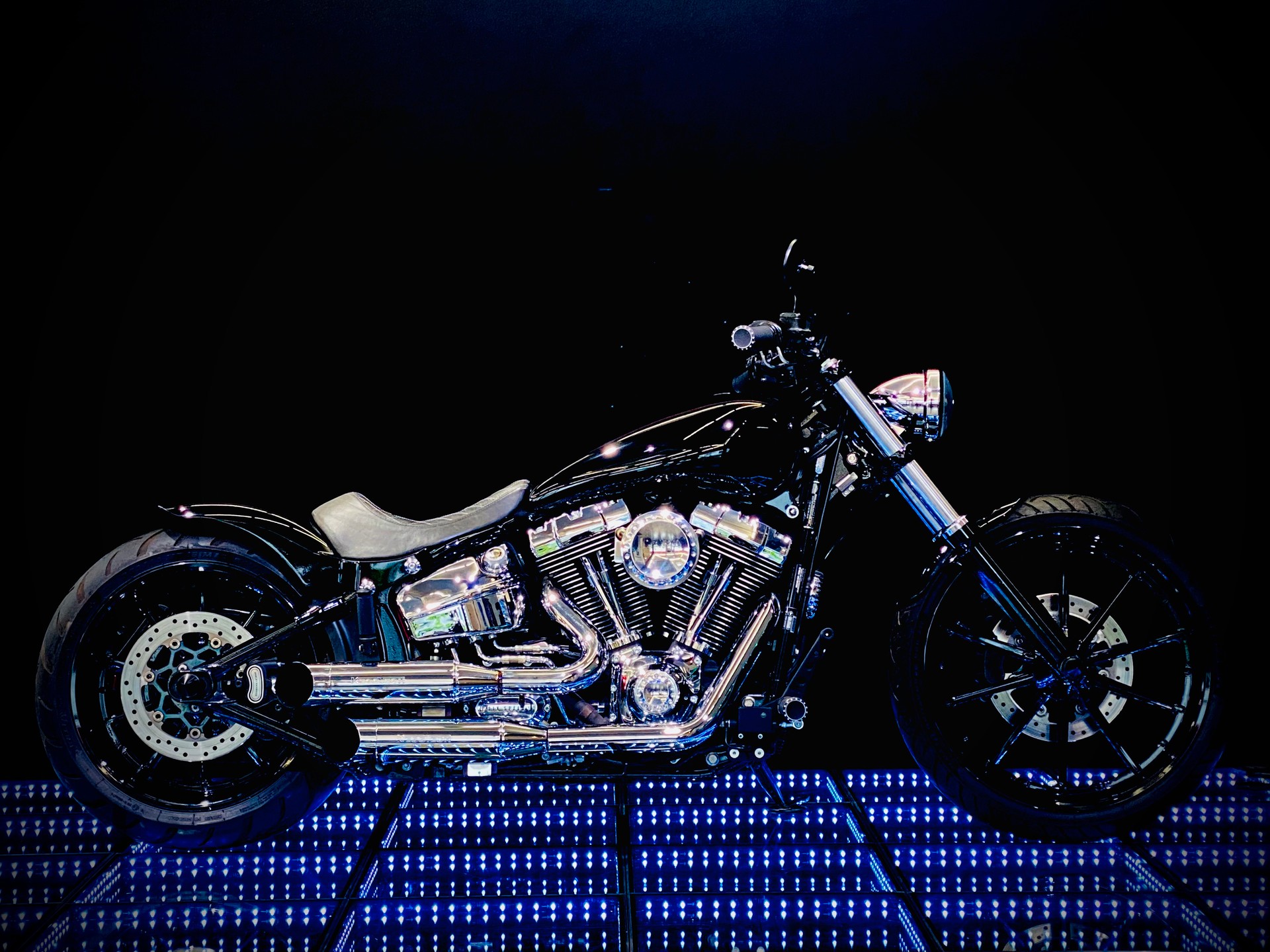 HARLEY-DAVIDSON FXSB Breakout 103 ABS-showroom-element-2
