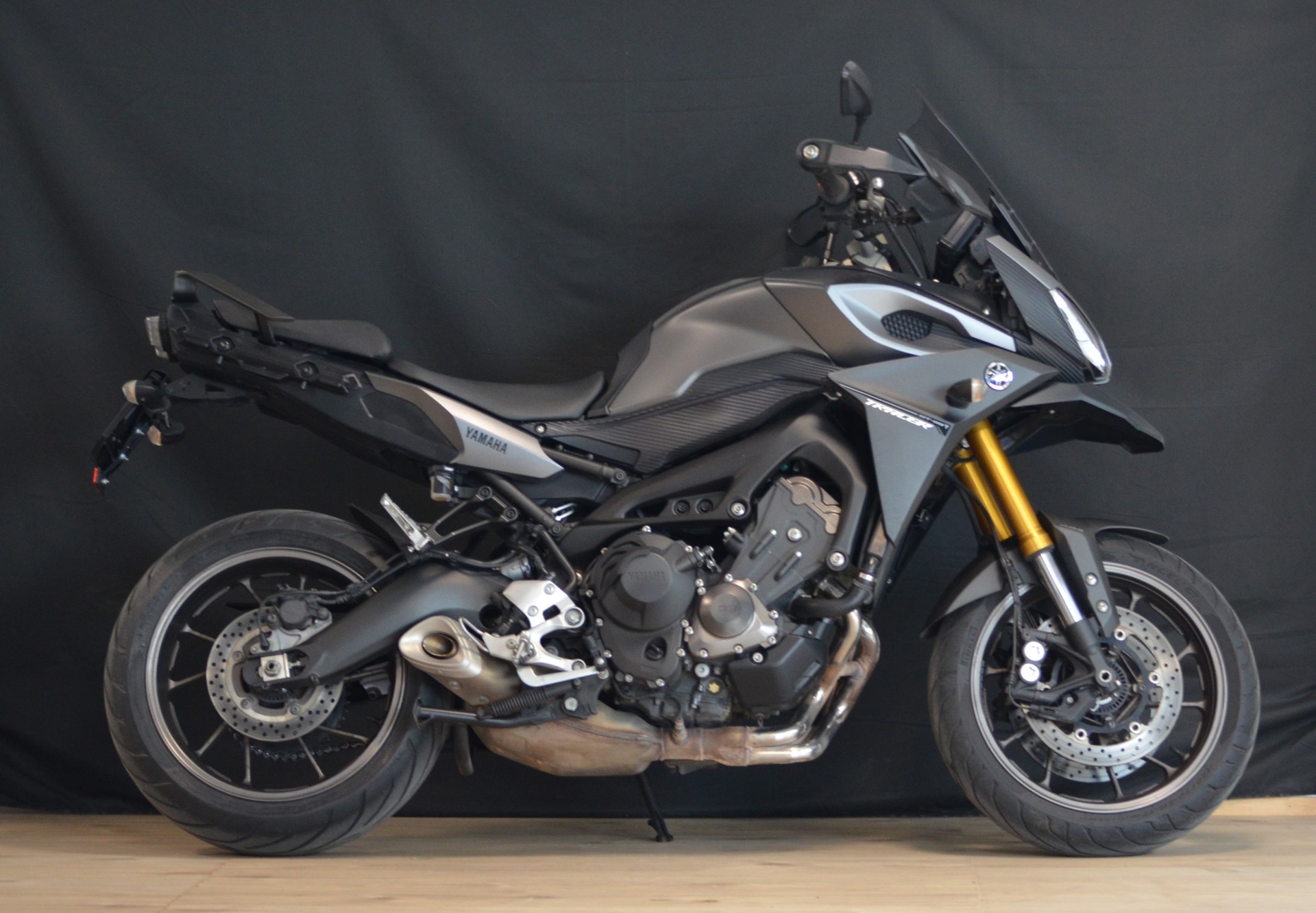 YAMAHA MT-09 ABS Tracer-showroom-element-2