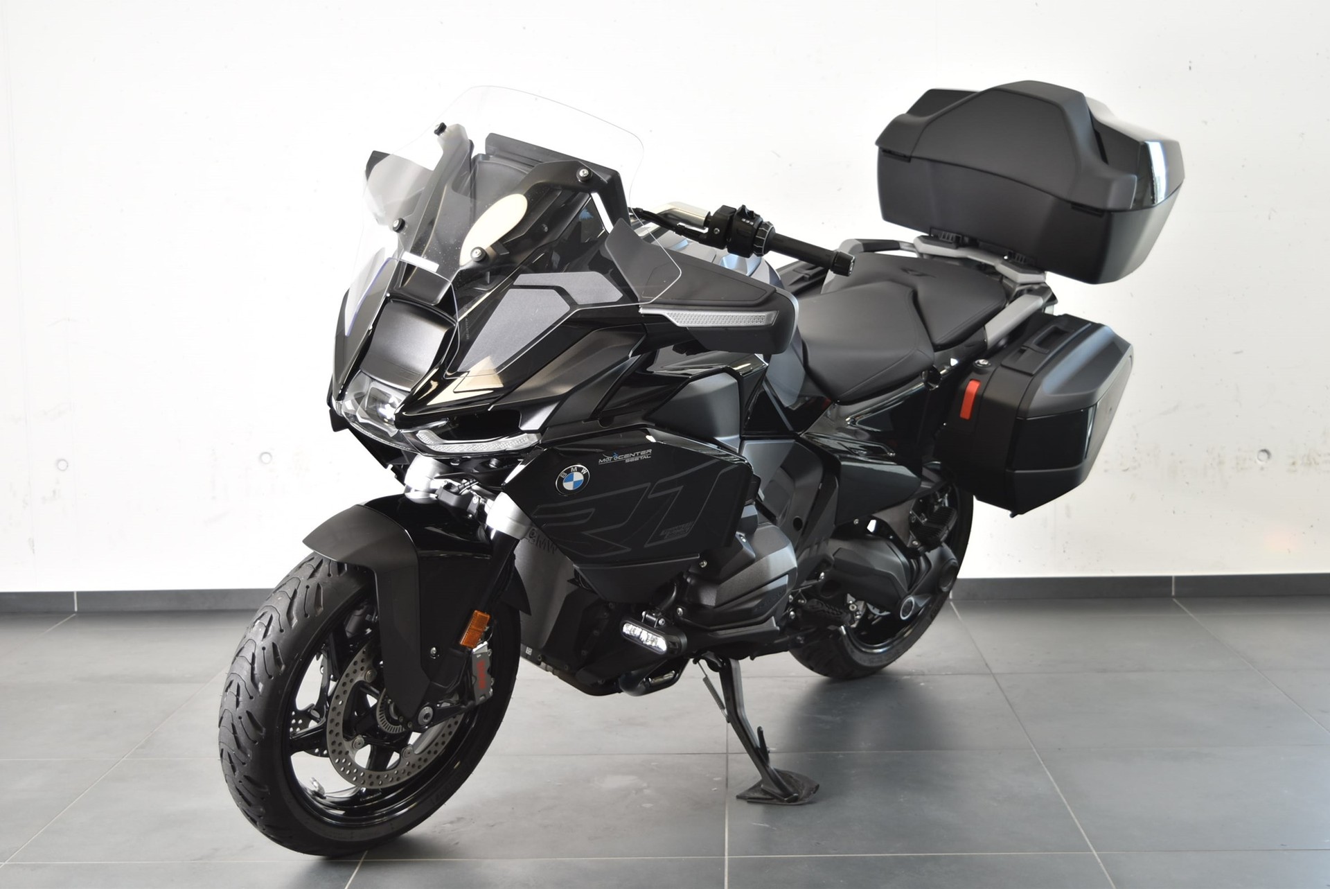 BMW R 1300 RT-showroom-element-1