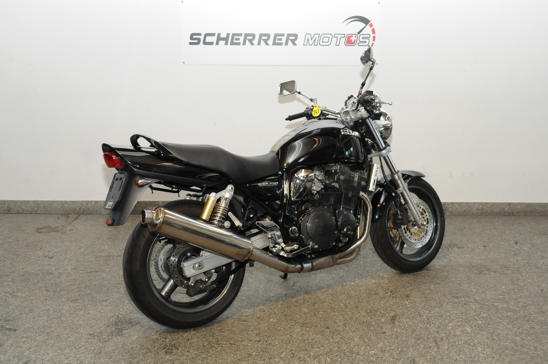 SUZUKI GSX 750 Inazuma-showroom-element-2