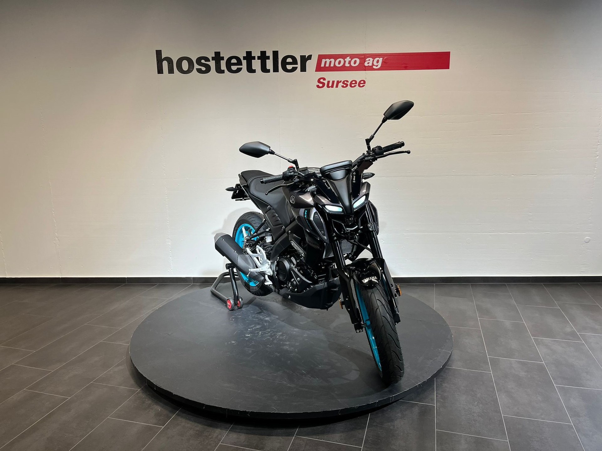 YAMAHA MT-125 Fighter Kit Showroom
