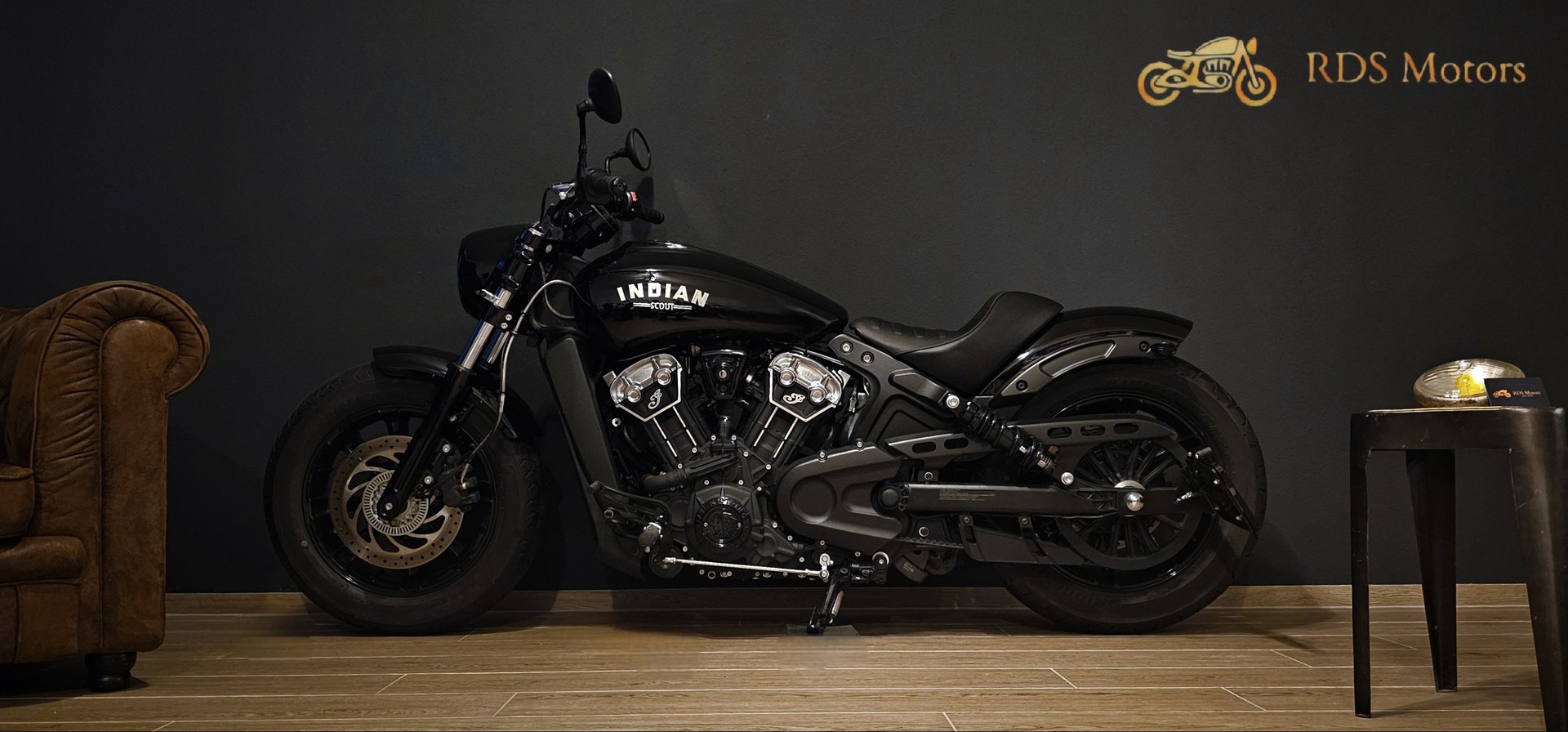 INDIAN Scout Bobber ABS-showroom-element-3