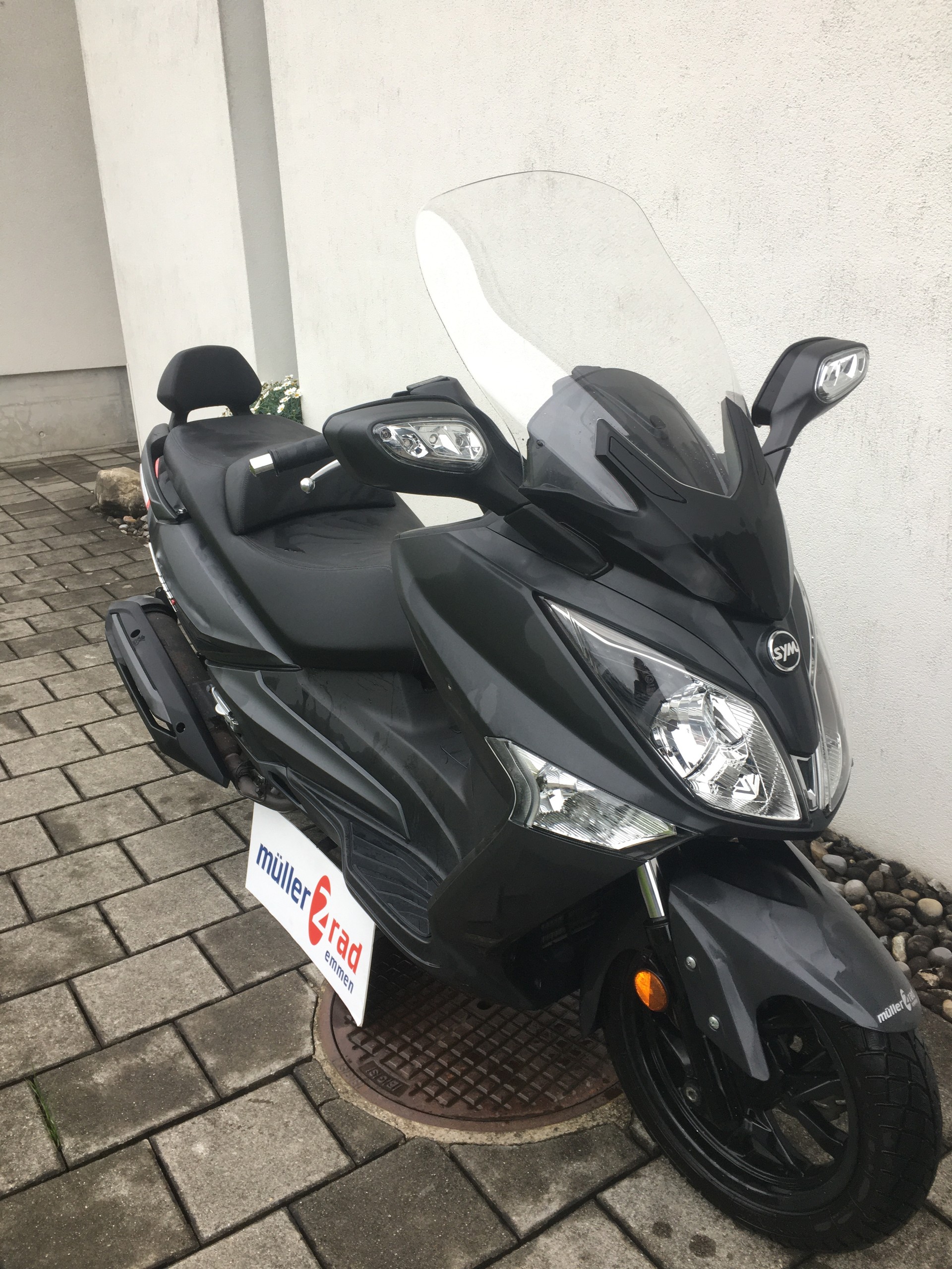 SYM GTS 300 i ABS-showroom-element-1