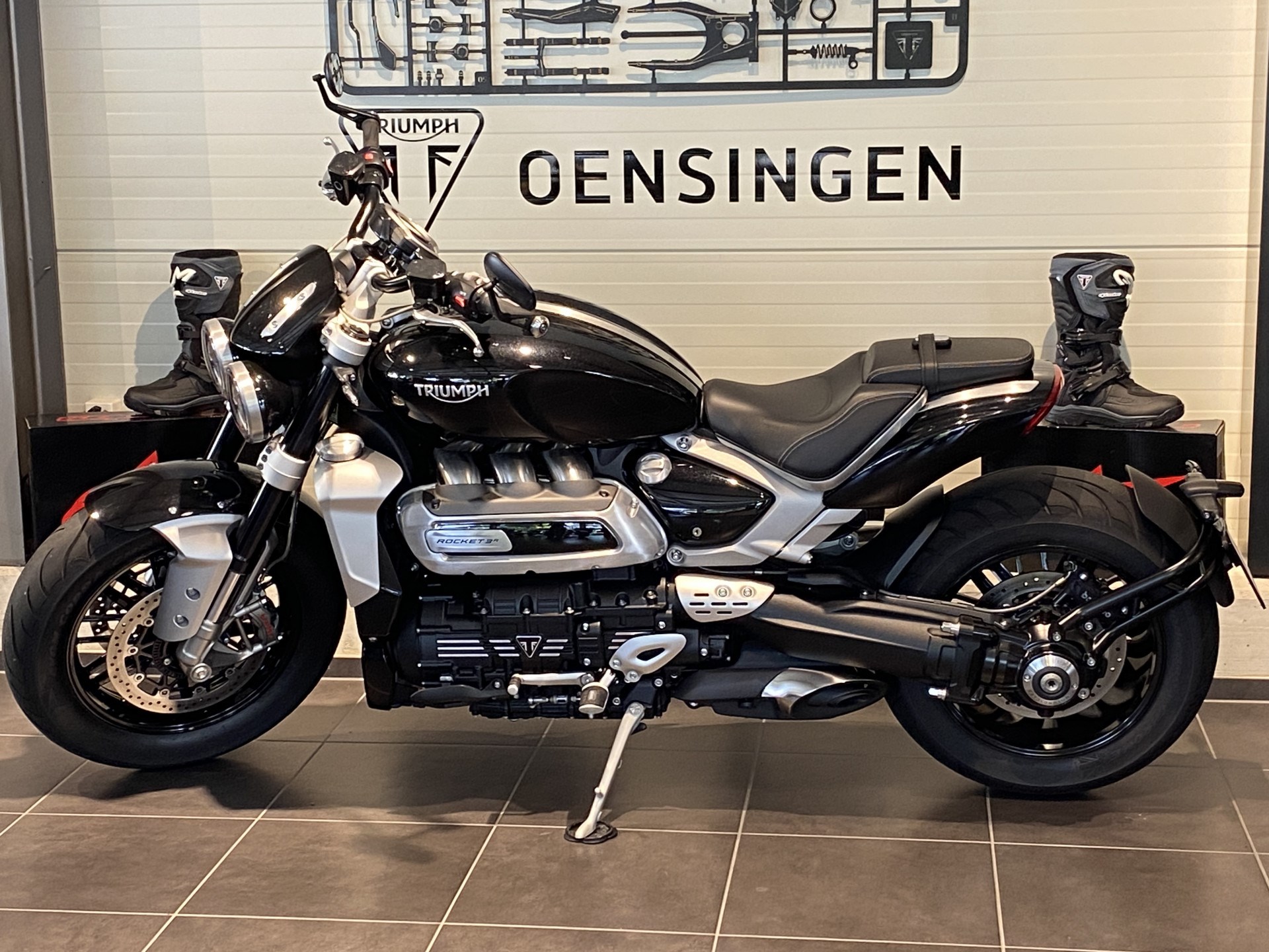 TRIUMPH Rocket 3 R "Garantie bis 12.08.2026"