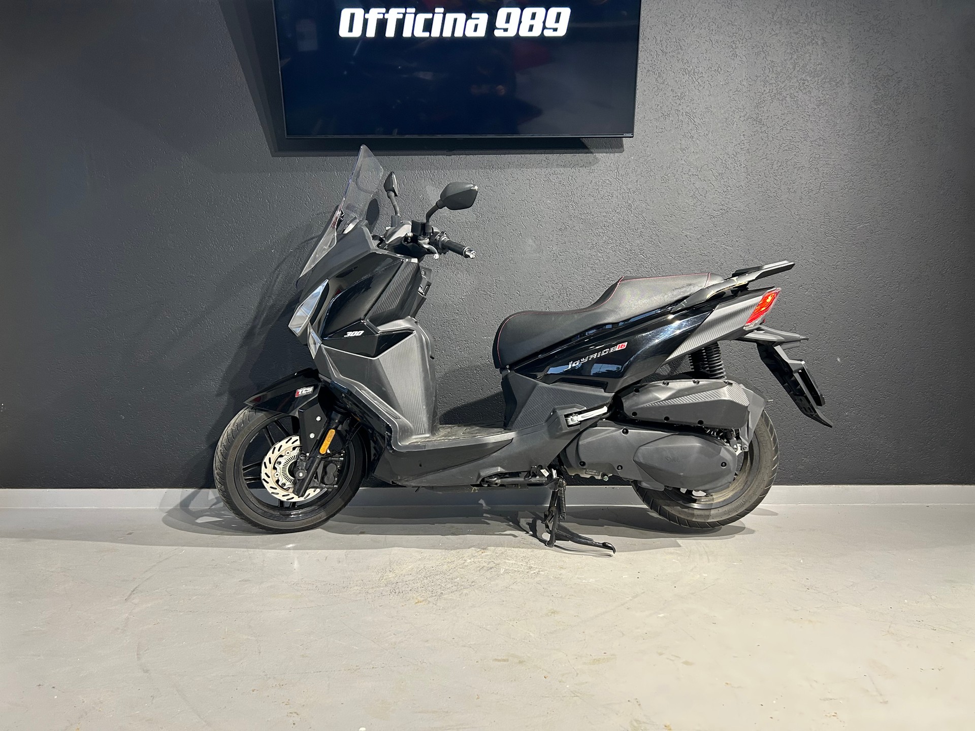 SYM Joyride 300-showroom-element-1