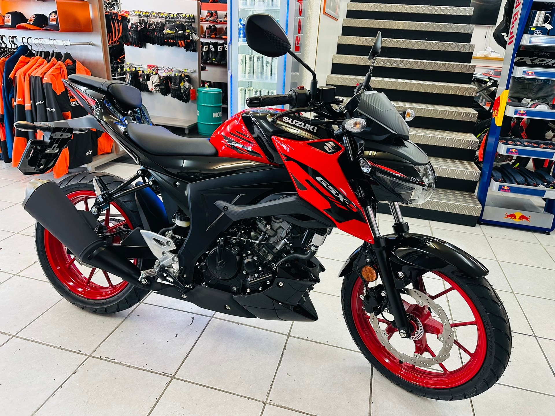SUZUKI GSX-S 125