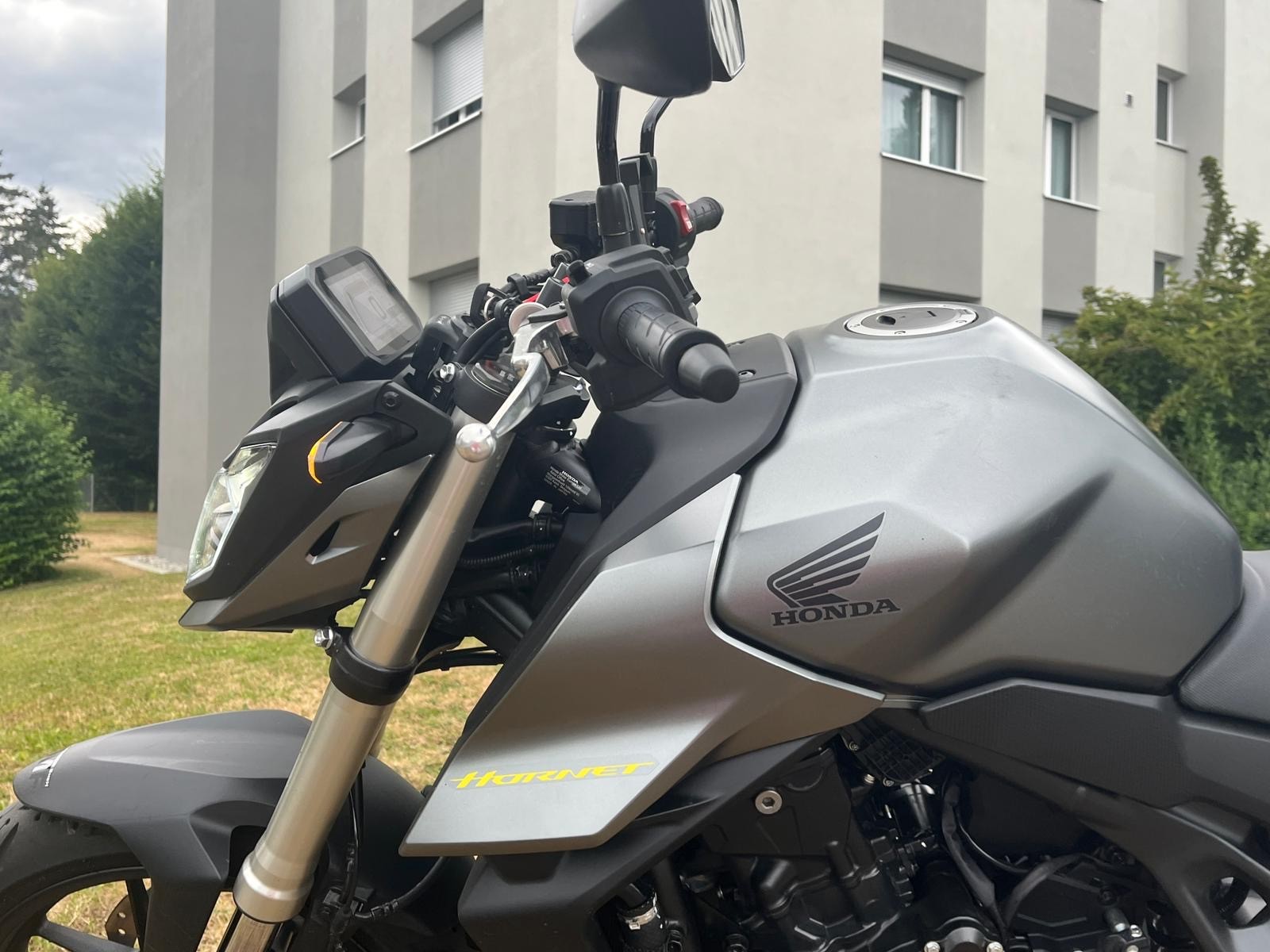 HONDA CB 750 Hornet (35kW)-image-8