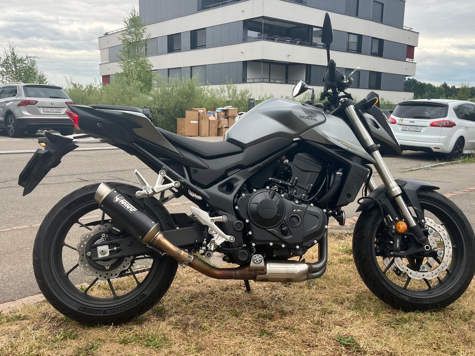 HONDA CB 750 Hornet (35kW)-image-1