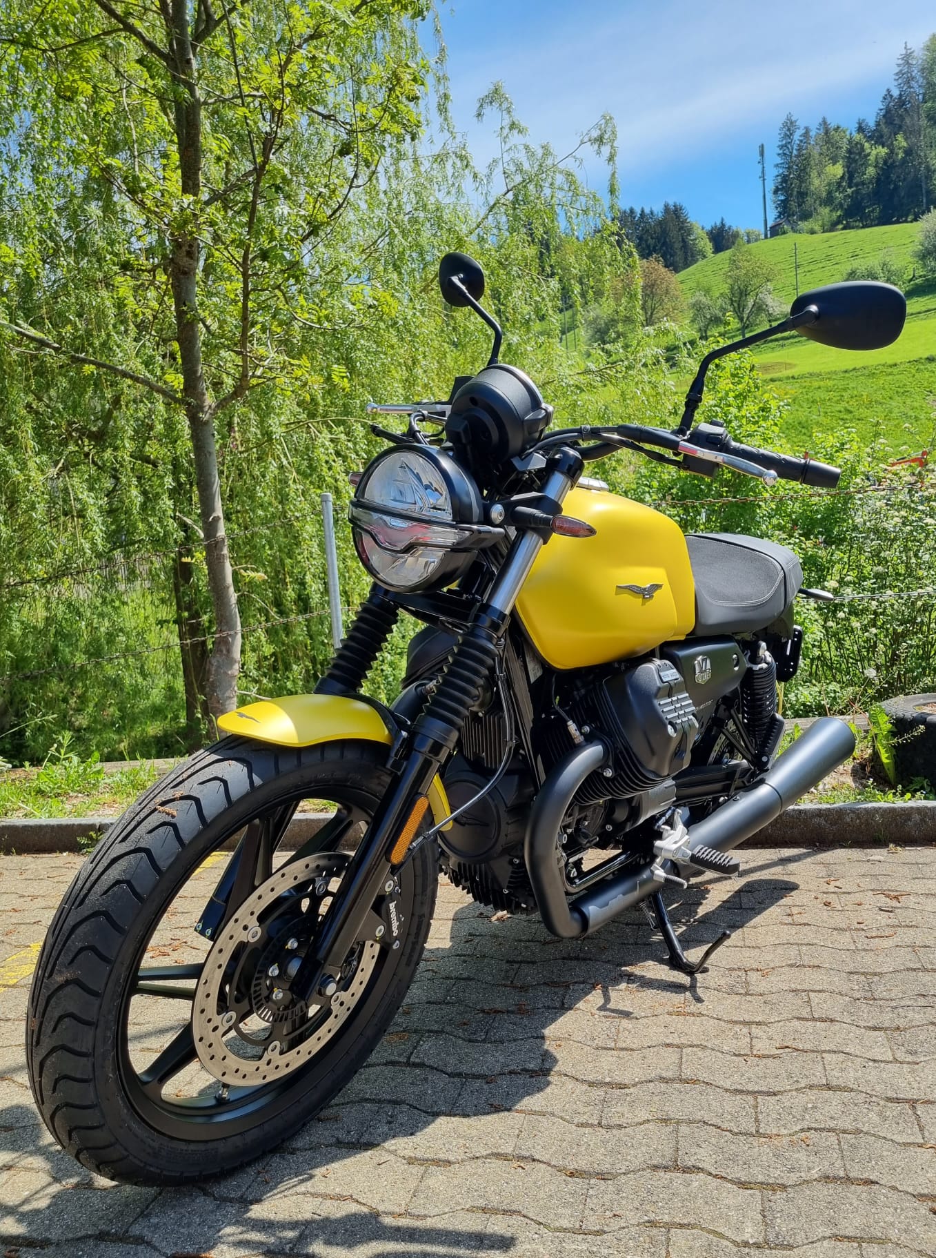 MOTO GUZZI V7 IV 850 Stone-image-2