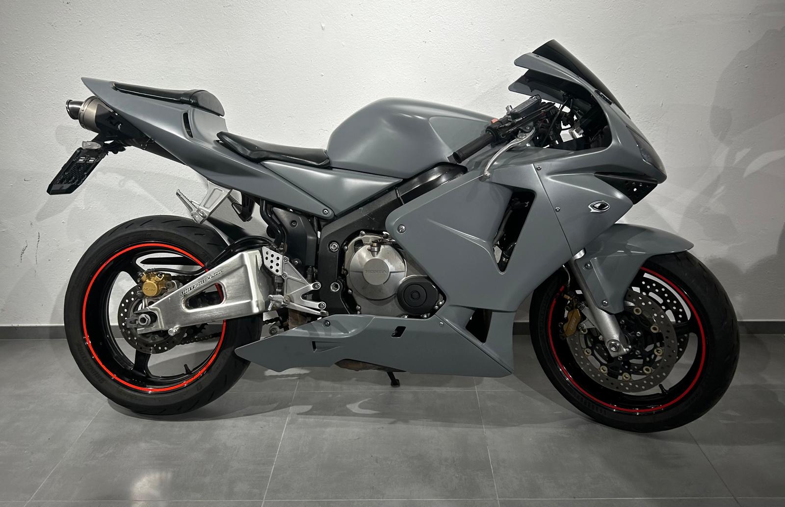 HONDA CBR 600 RR