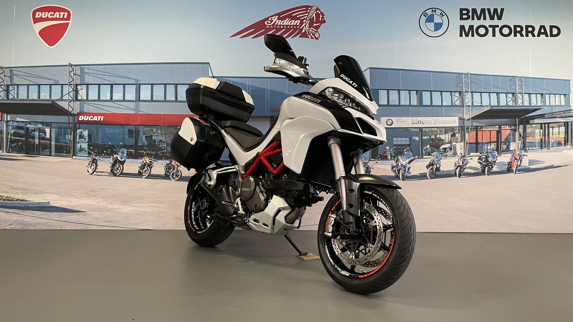 DUCATI Multistrada 1200 avec bagagerie