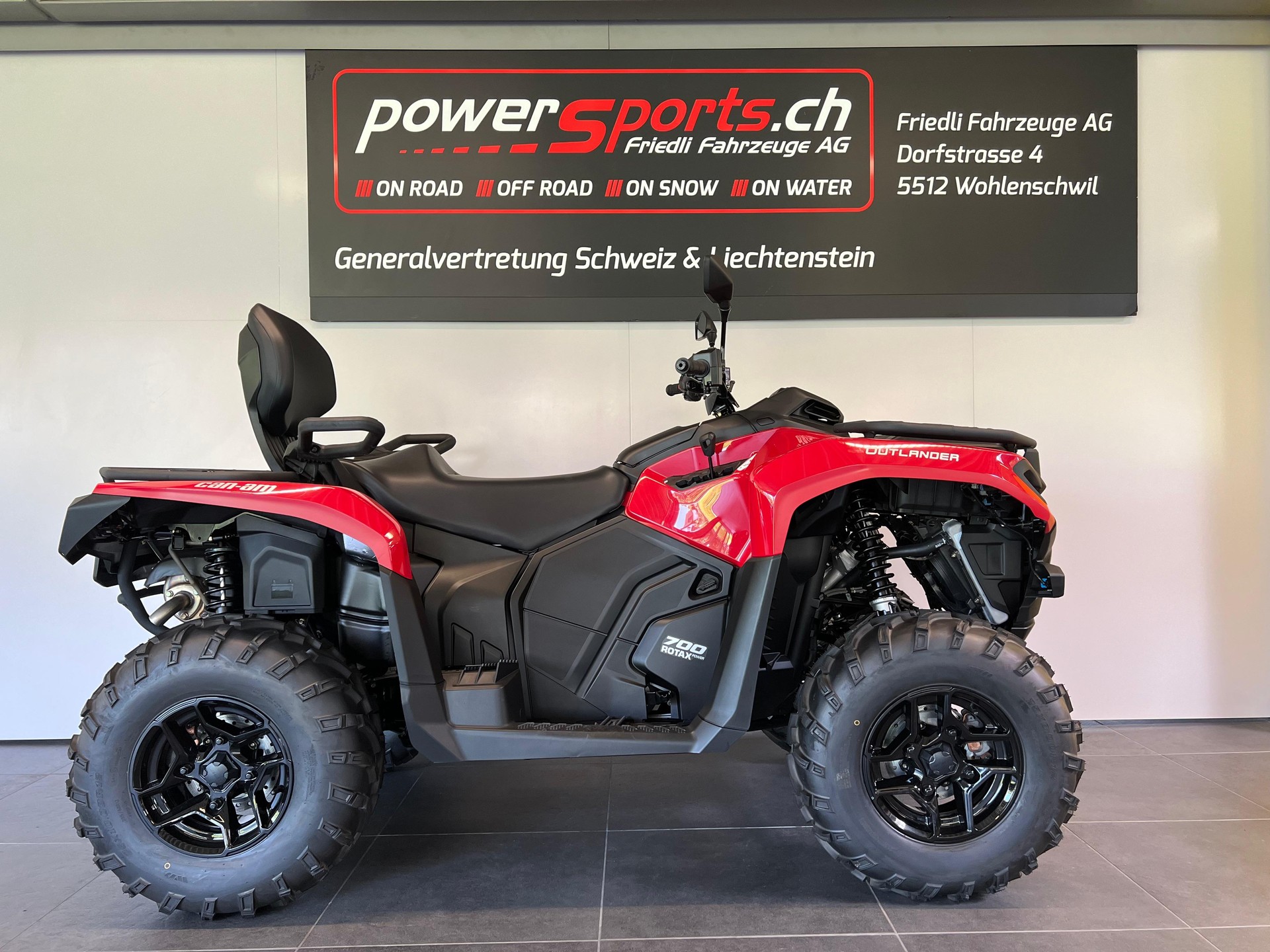 CAN-AM Outlander 700 MAX DPS ABS T-showroom-element-3