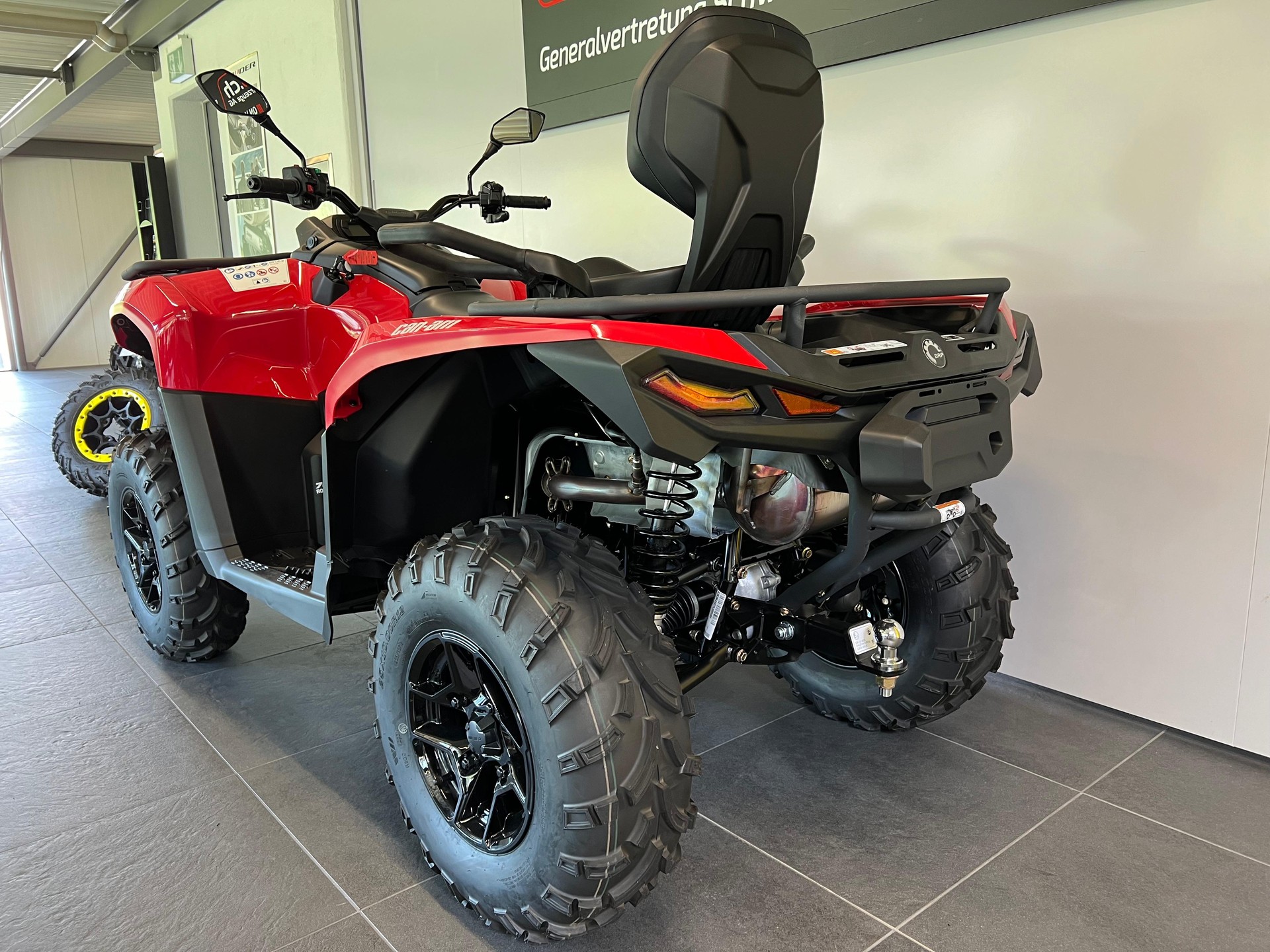 CAN-AM Outlander 700 MAX DPS ABS T-image-7