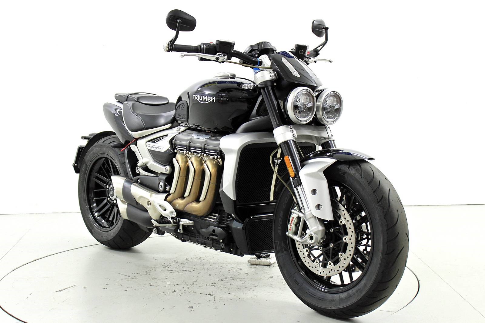 TRIUMPH Rocket III R-showroom-element-1