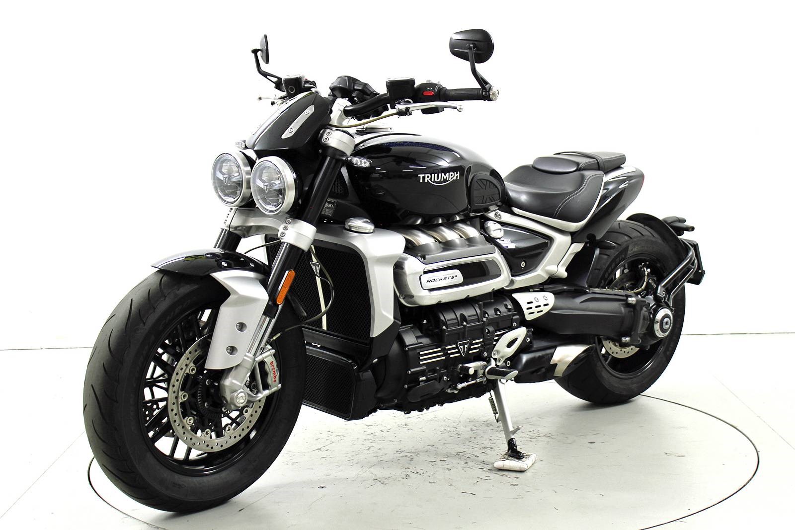 TRIUMPH Rocket III R-showroom-element-2